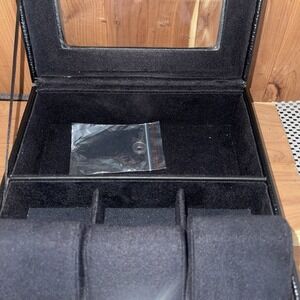 Bey-Berk Black Genuine Leather 3 Watch See Thru Box Locking Clasp Watch Pillows